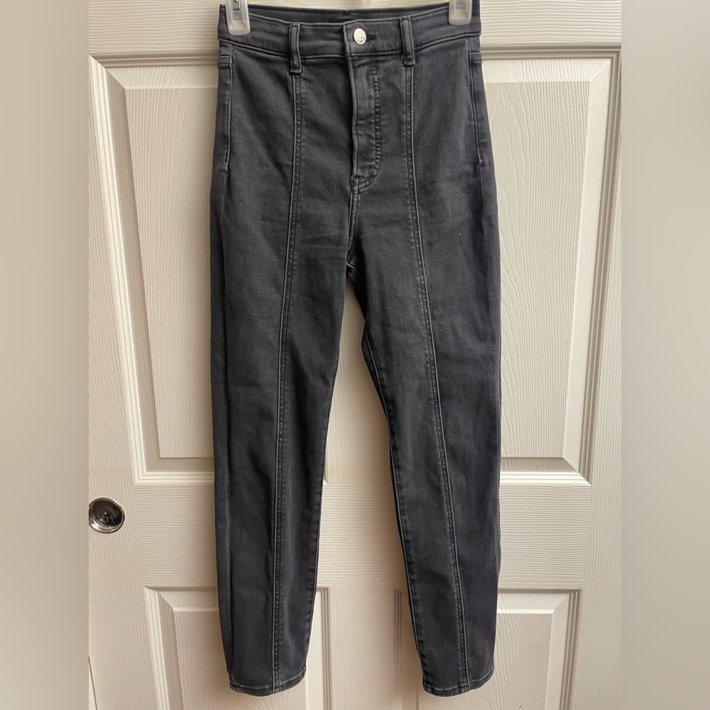 Express Women's Skinny Jeans in Charcoal Black